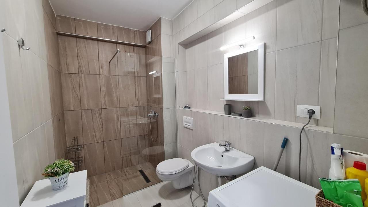 Vista View Comfort Sarande Bagian luar foto